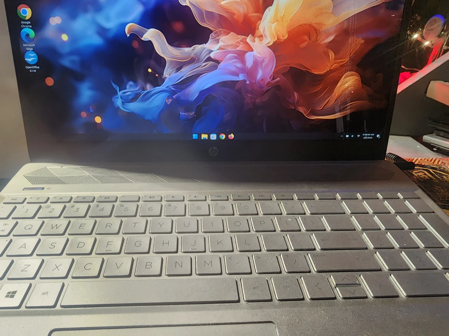 HP Pavilion 15.6" FHD Laptop - AMD Ryzen 5, 8GB RAM, 256GB SSD - photo 4
