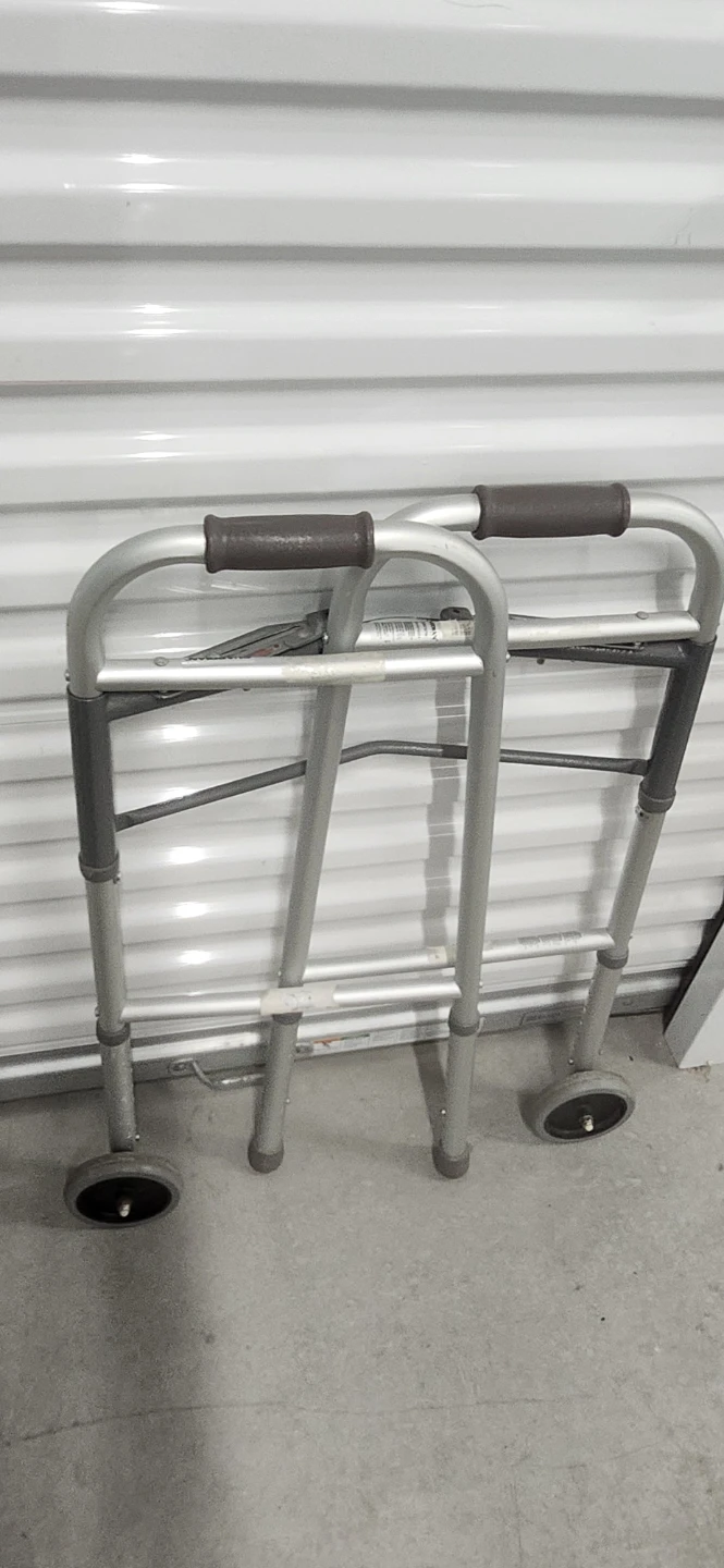Aluminum walker - photo 4