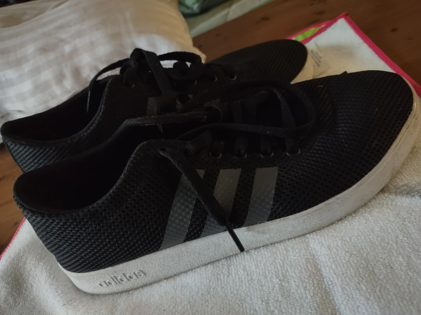 Adidas black size 9,Remonte 7.5,Black sketchers 8 100 all or 40 - photo 5