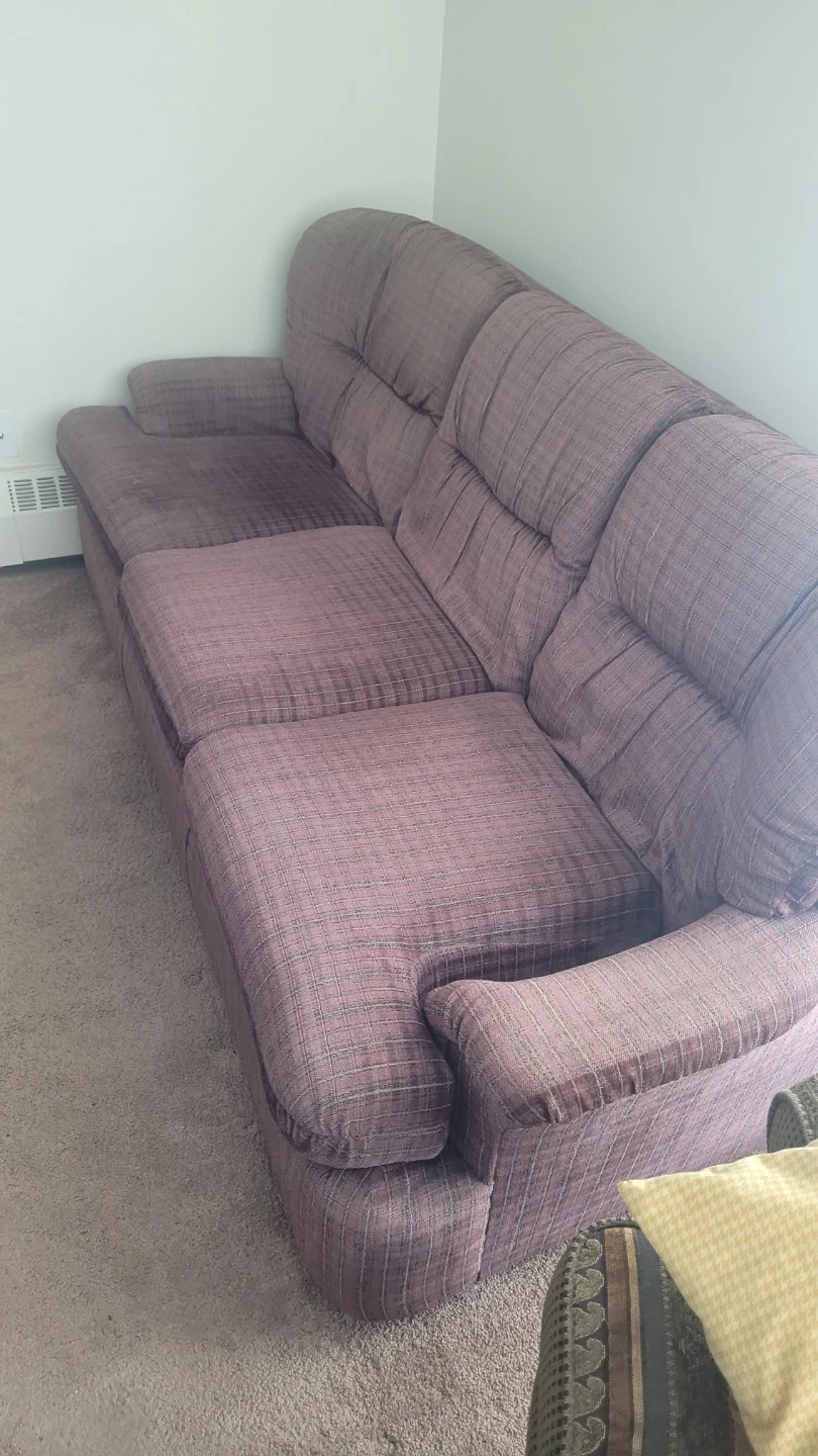 Purple Plaid Sofa 25$ in fair shape