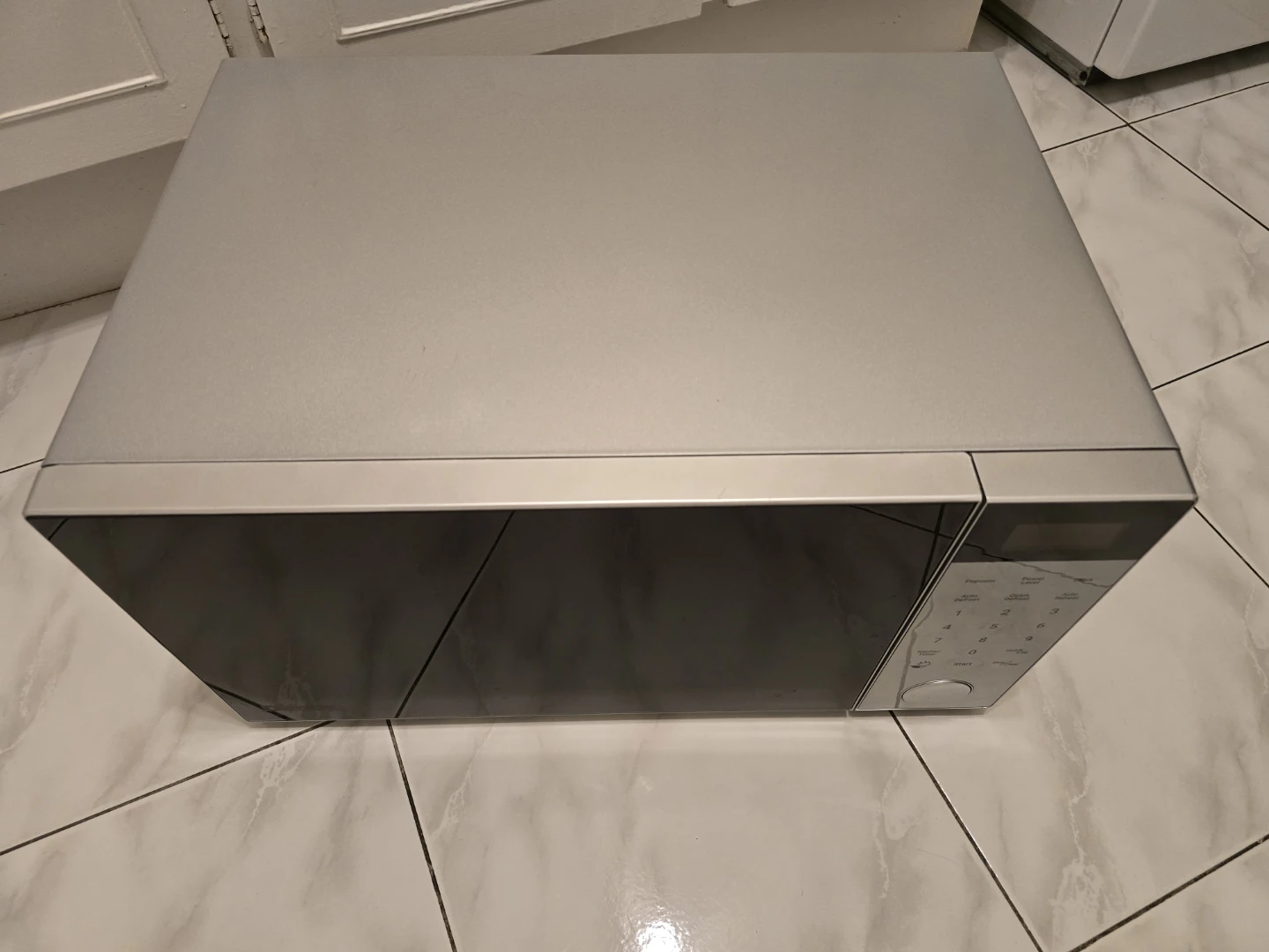 Danby Microwave Oven - photo 2