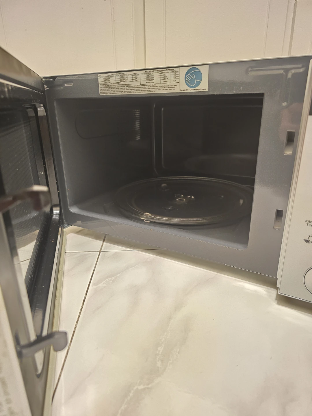 Danby Microwave Oven - photo 4