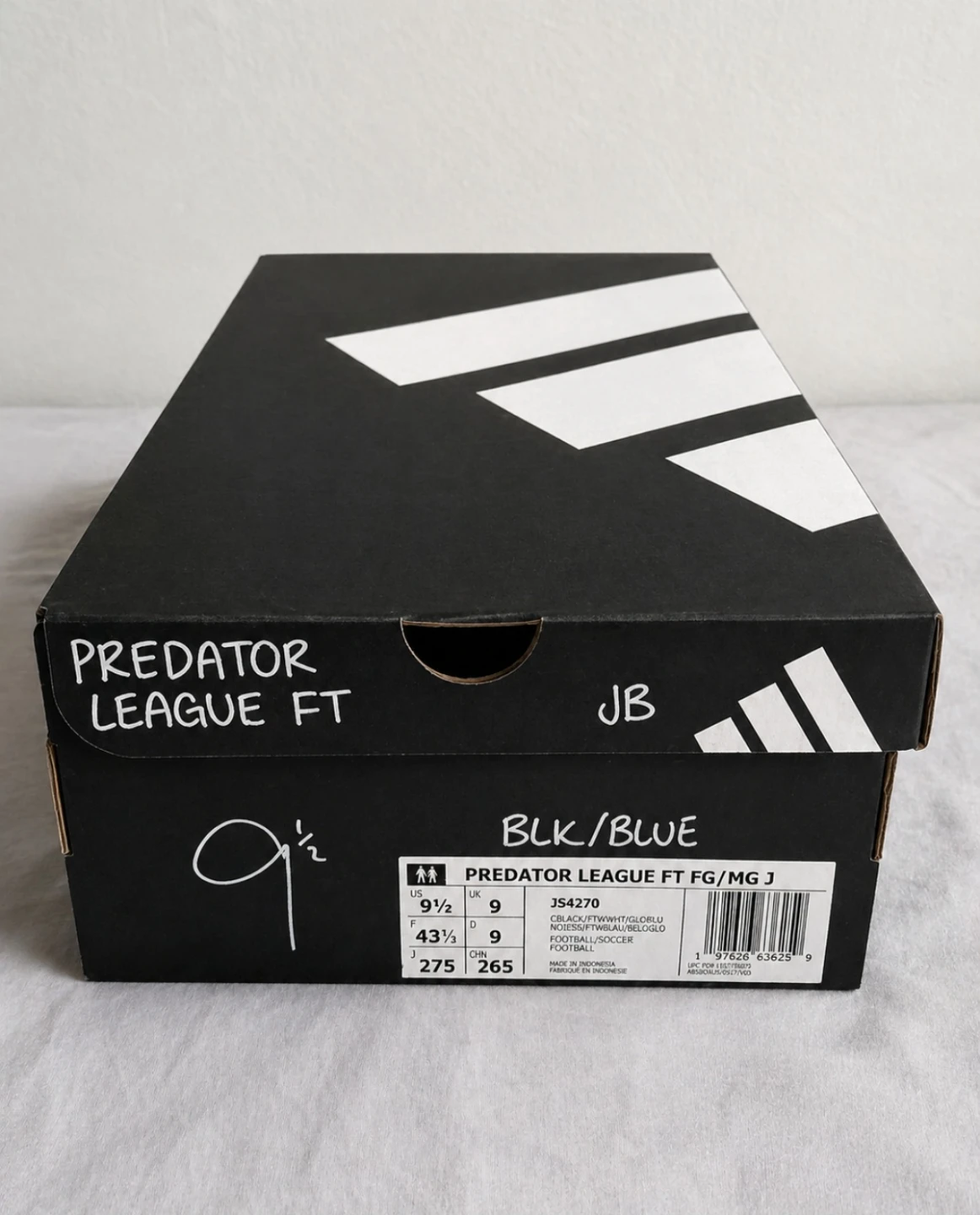 Soccer cleats - photo 2