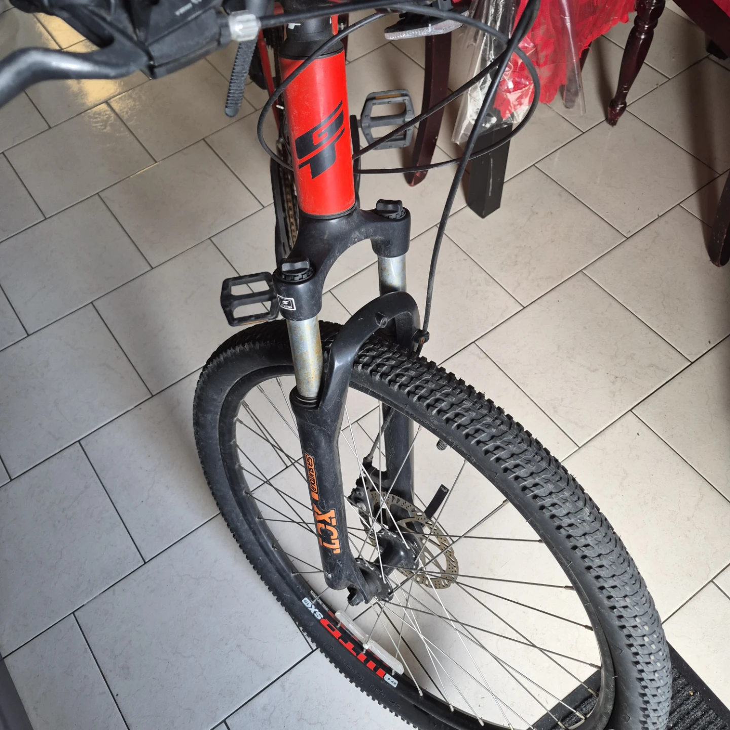 GT Avalanche Comp Mountain Bike - photo 2