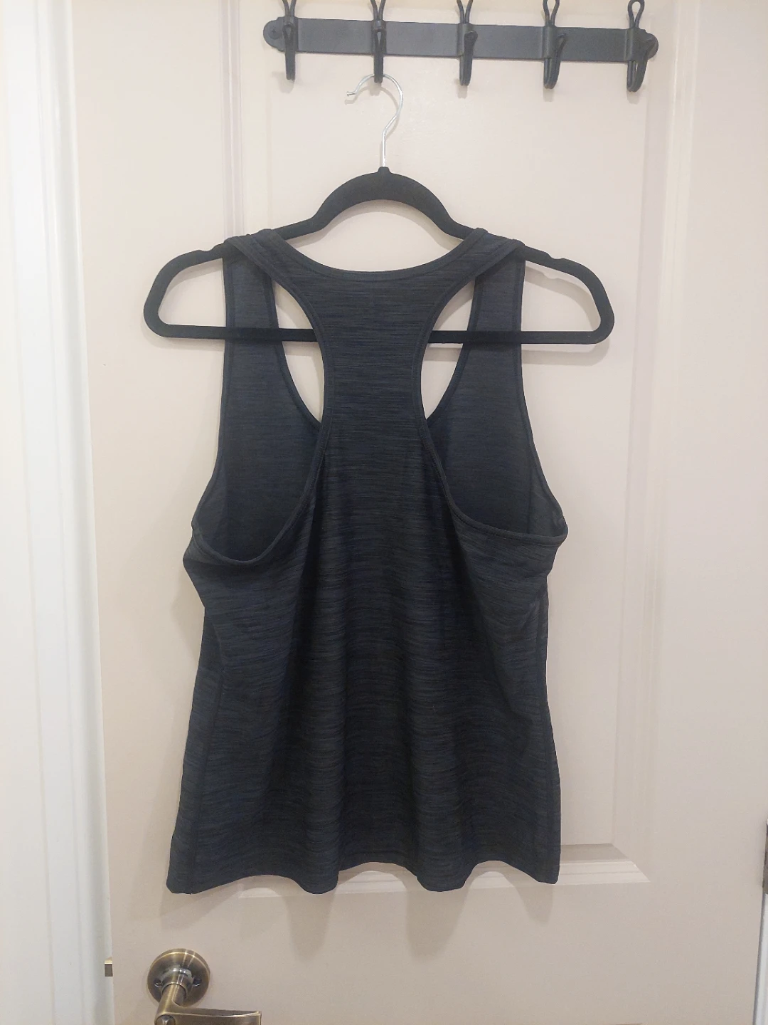 Dark grey tank - photo 2