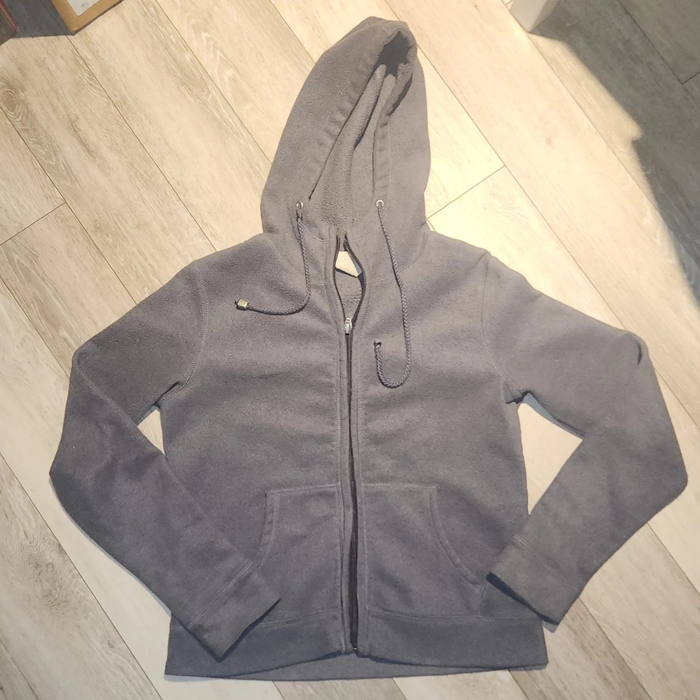 Muskoka Lakes Fleece Zip-Up Hoodie - L/G (Fits like a S/M)