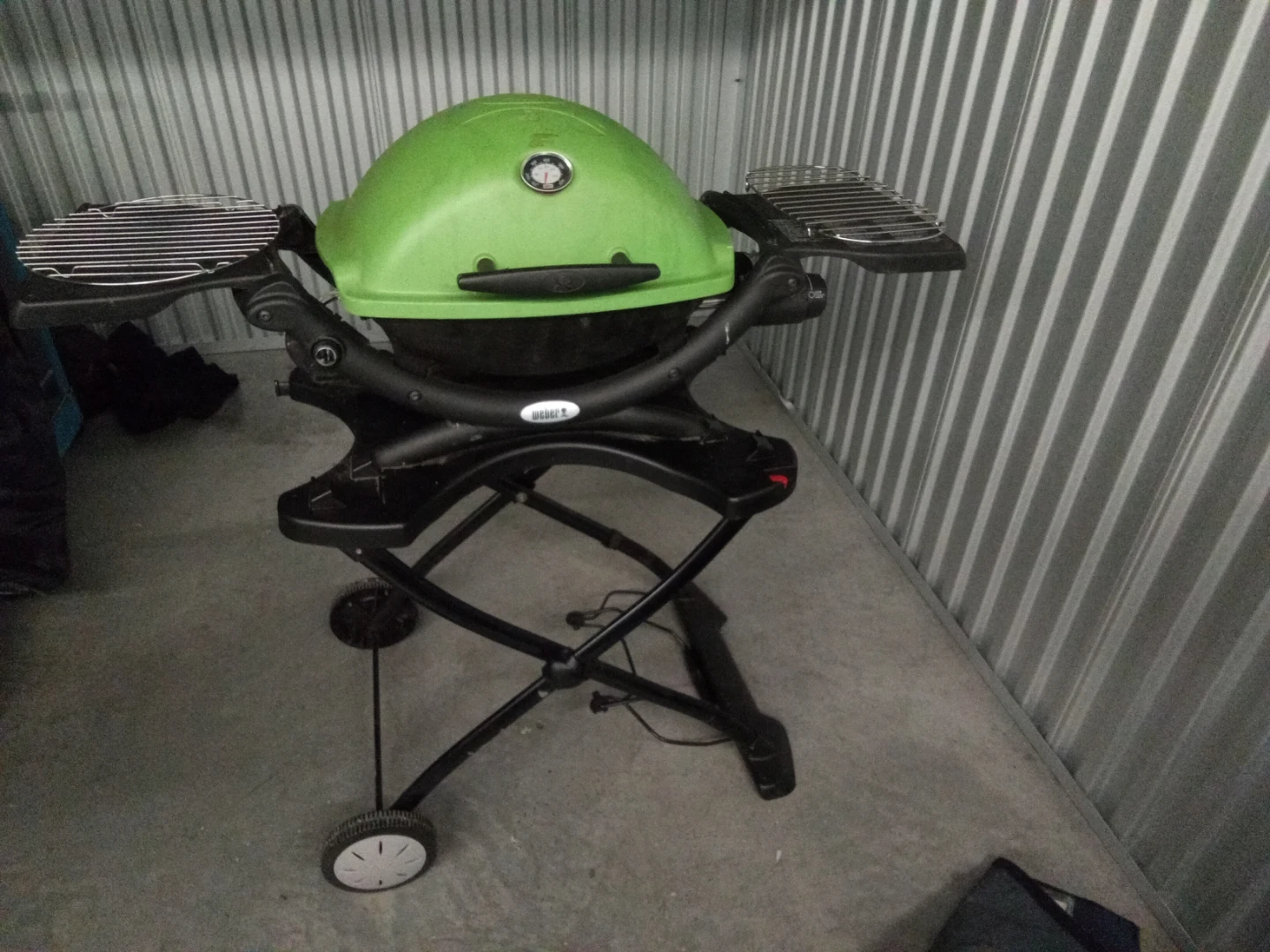Weber Q1200 Portable Propane Grill