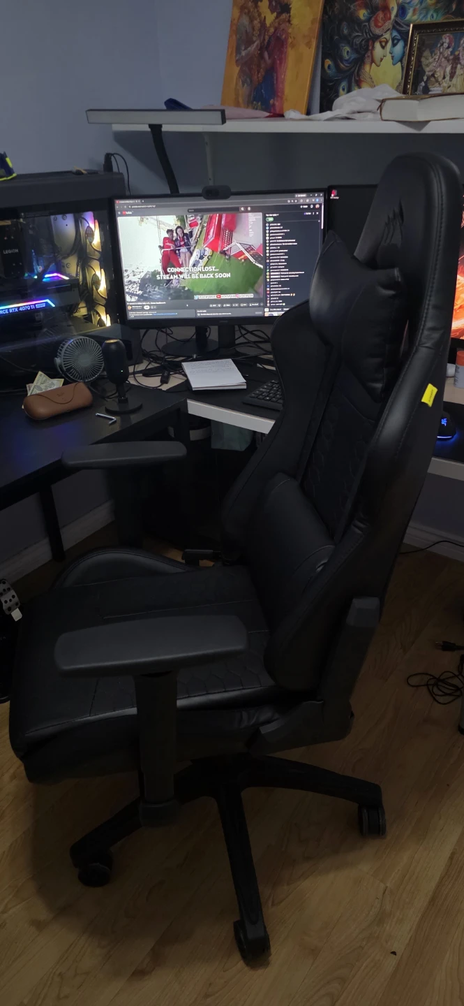 Black Gaming Chair - photo 3