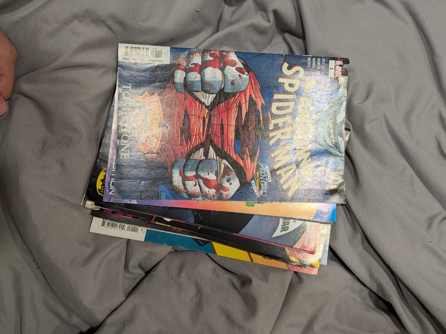 Collection of DC and Marvel Comics - photo 3