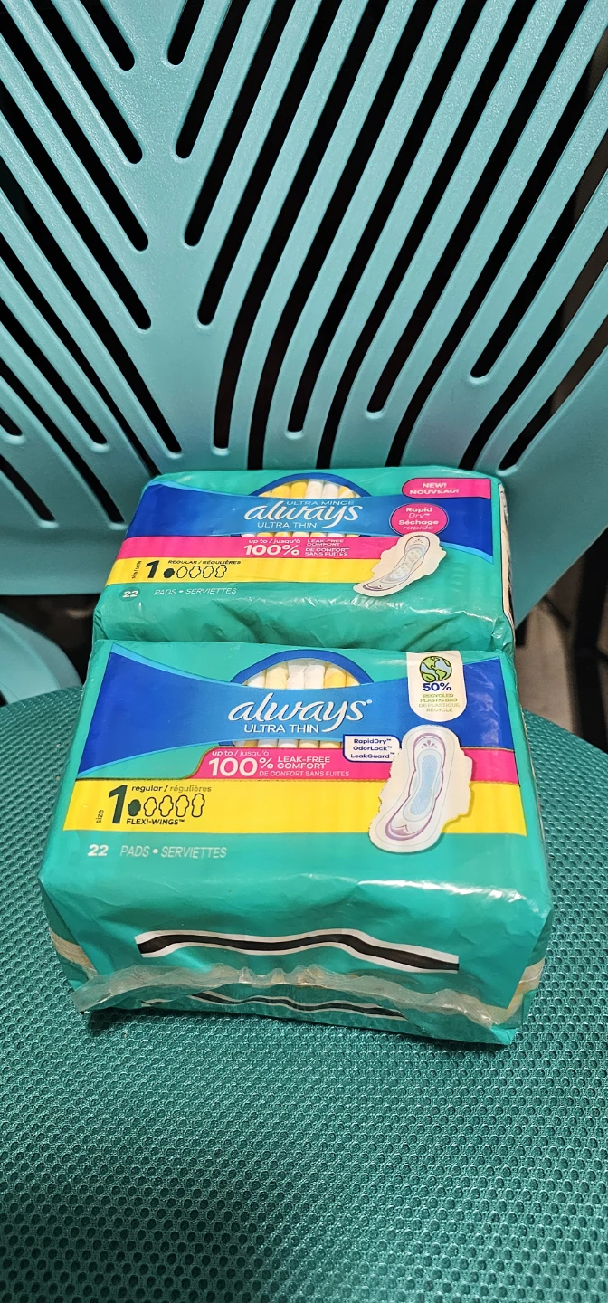 Always Ultra Thin Pads - Regular/Liner - 2 Packs (44 Pads Total) - photo 2