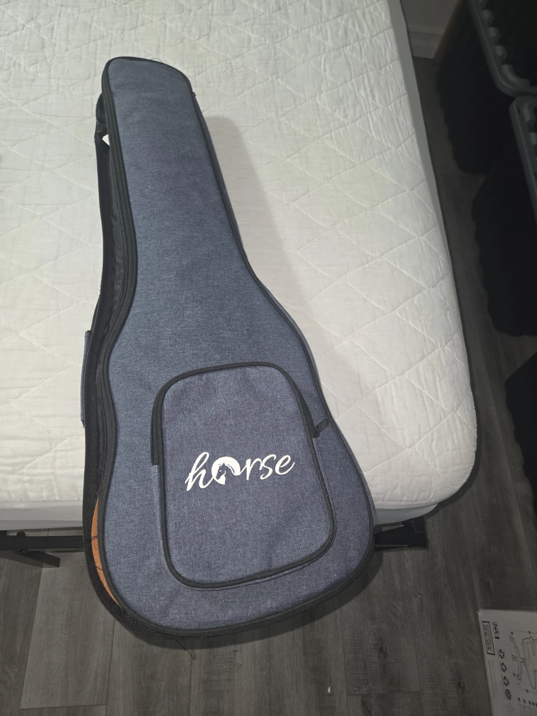 Horse Ukulele Case and Bass Ukulele - photo 2