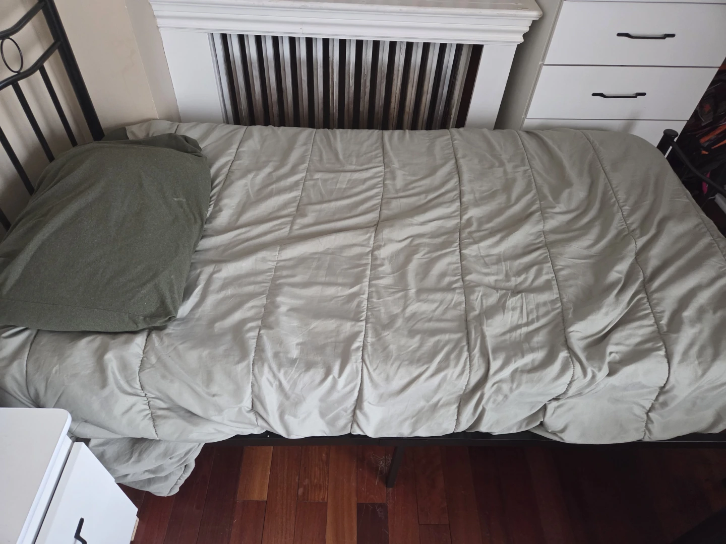 Full twin bed set