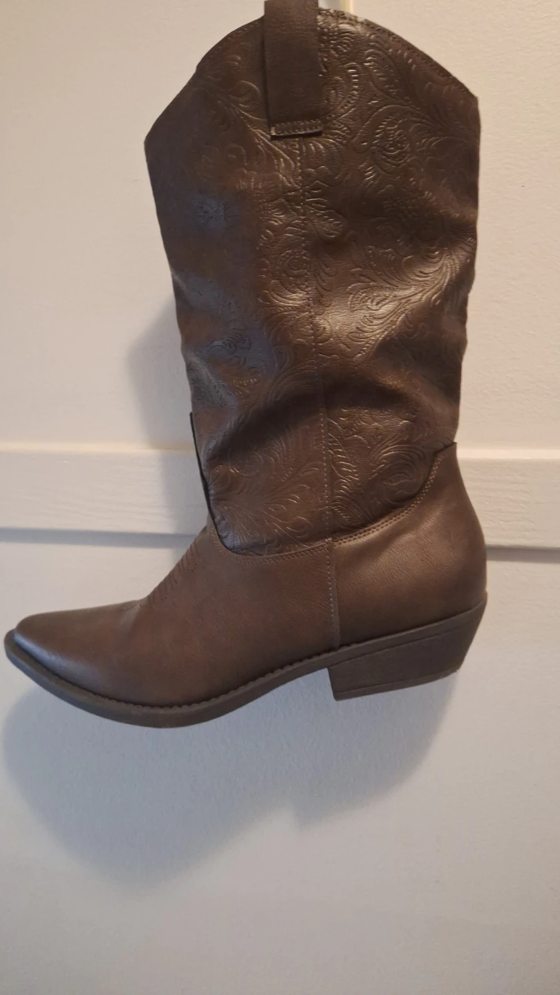 Cowboy boots