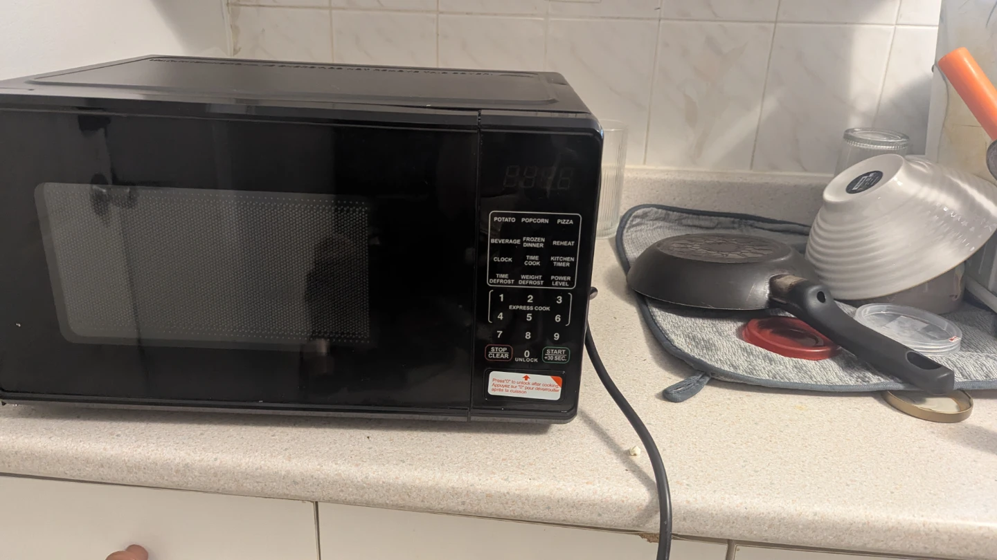 Black Microwave Oven - photo 3