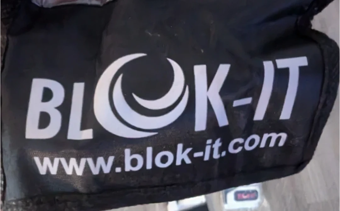 BLOK-IT Goalie Gloves Size 4 - photo 2