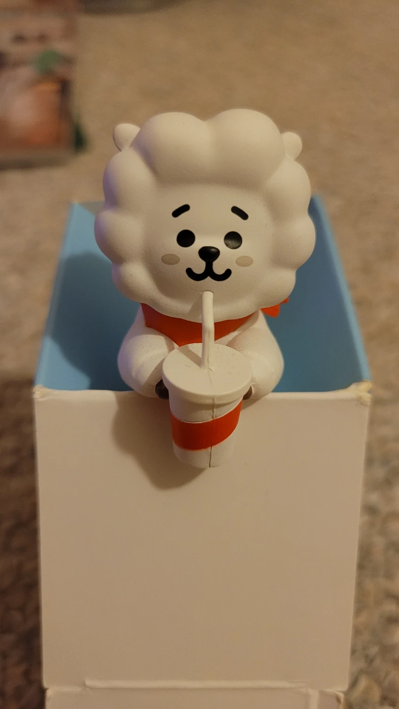 BT21 RJ Cup Figure - photo 3