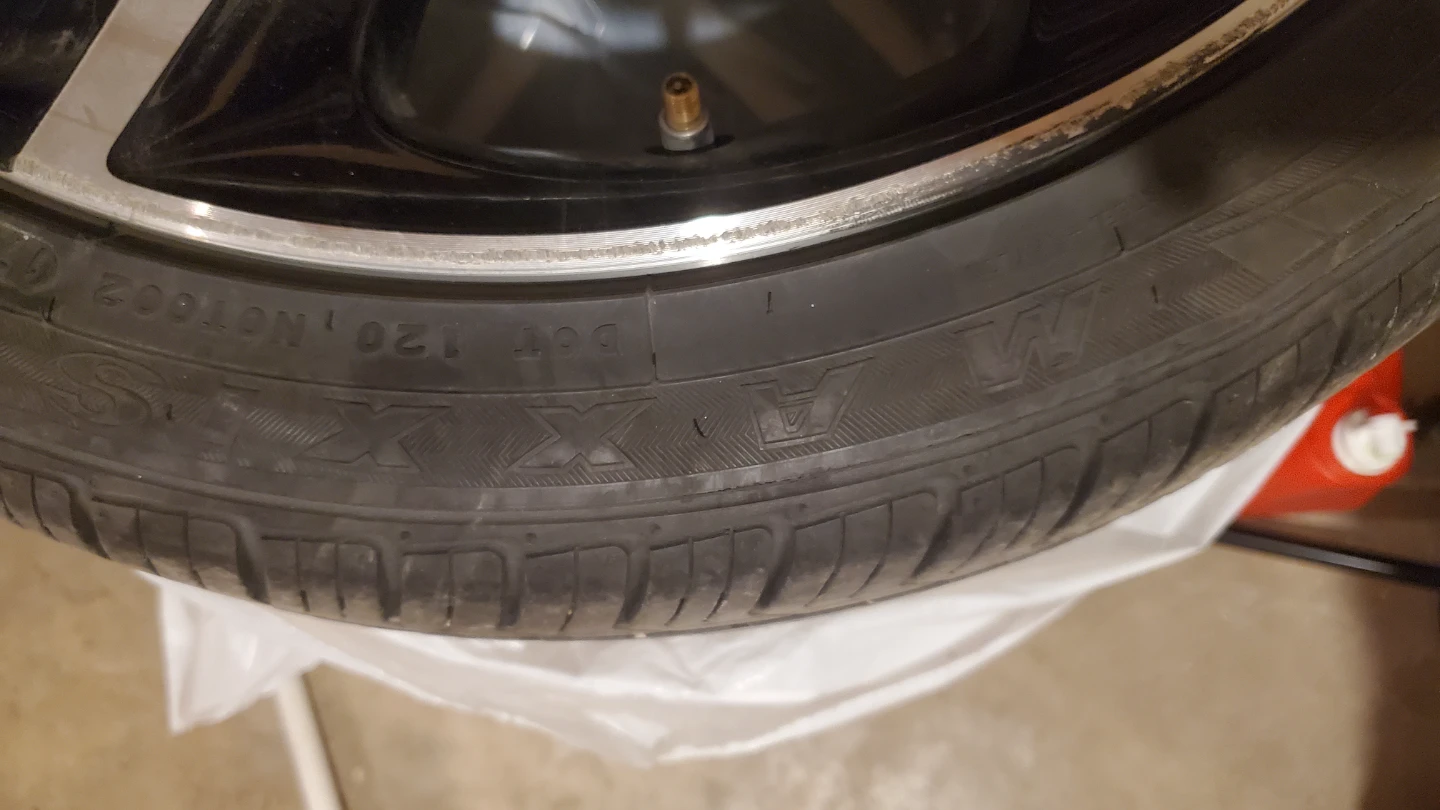 Set of 4 Honda Alloy Wheels with Tires 235/40ZR19  + Free items - photo 5