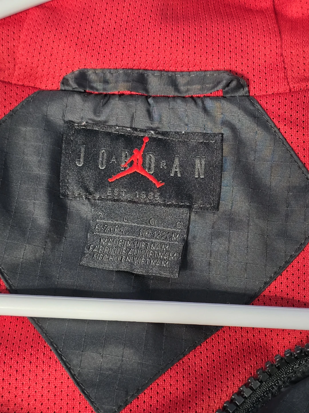Jordan Air Windbreaker Jacket Red/Black Youth Size L 116-122CM - photo 3
