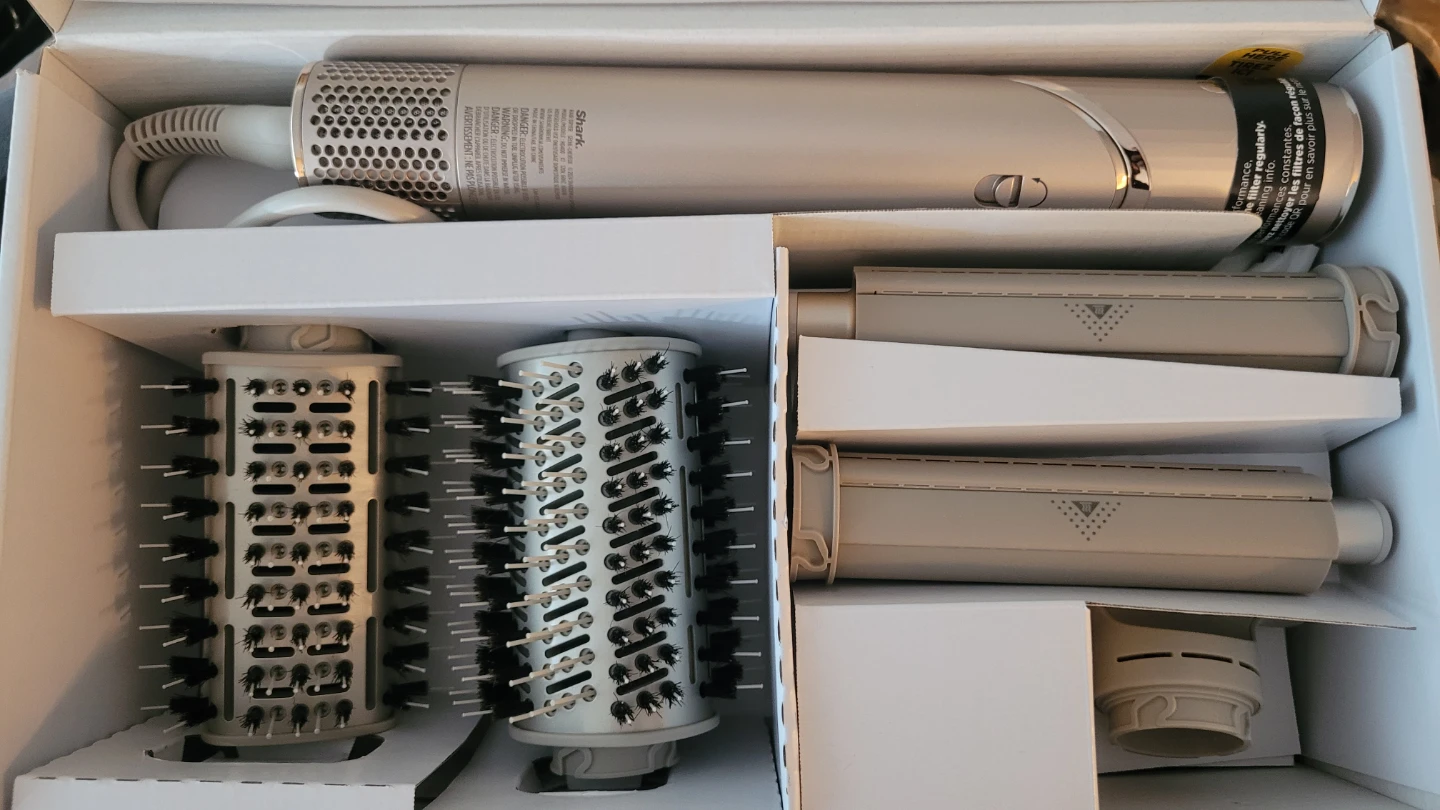 Shark FlexStyle Hair Styler / similar to the Dyson version