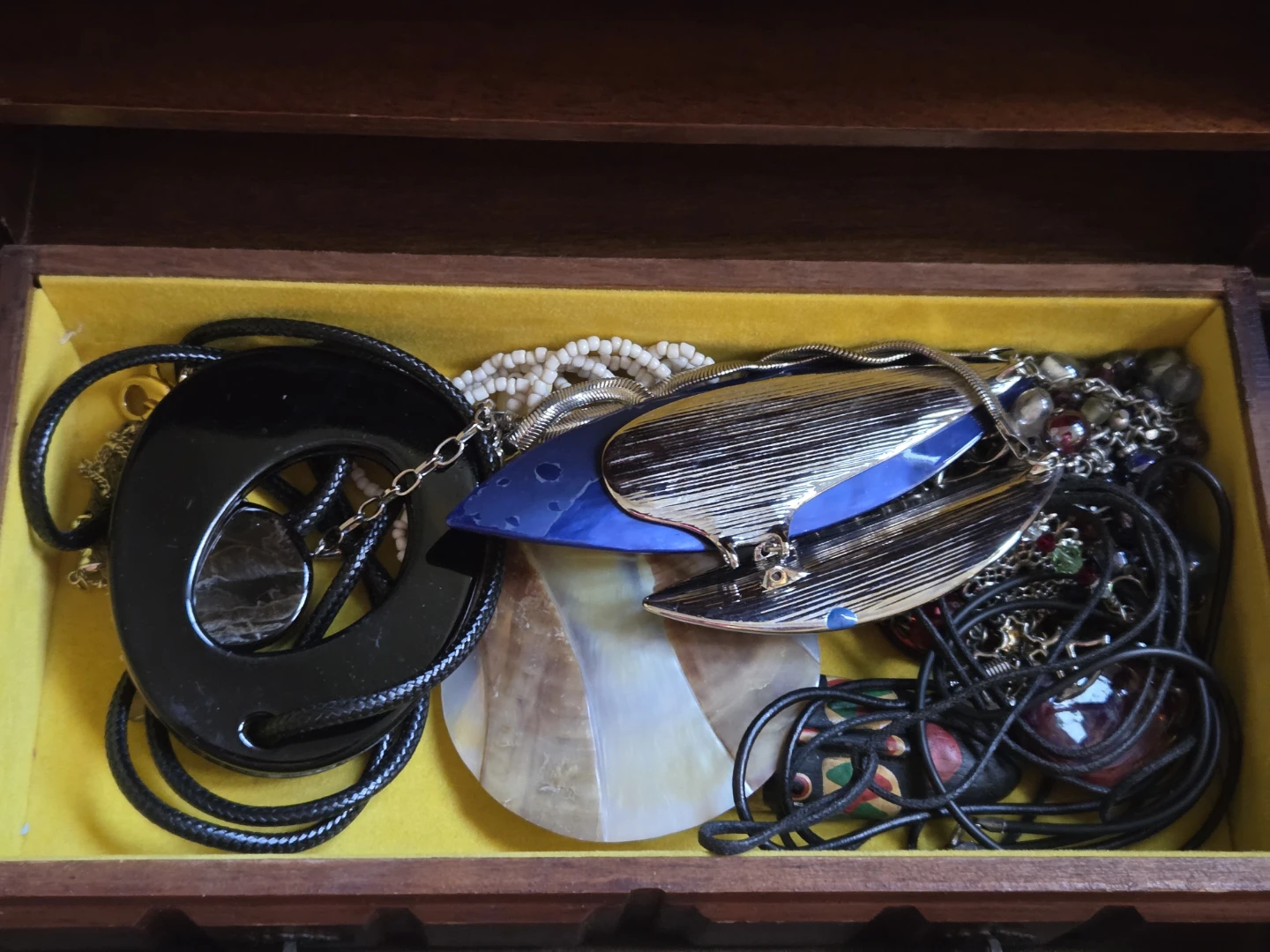 Wooden Jewellery Box with Assorted Costume Jewellery - photo 4