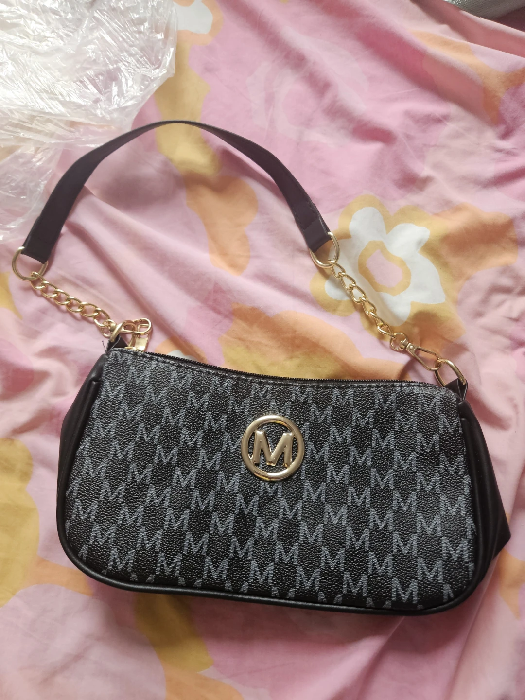 Shoulder bag dark brown color