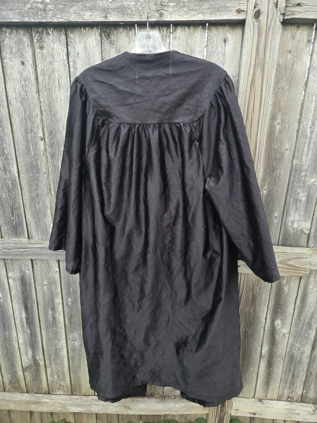 Black Graduation Gown - photo 2