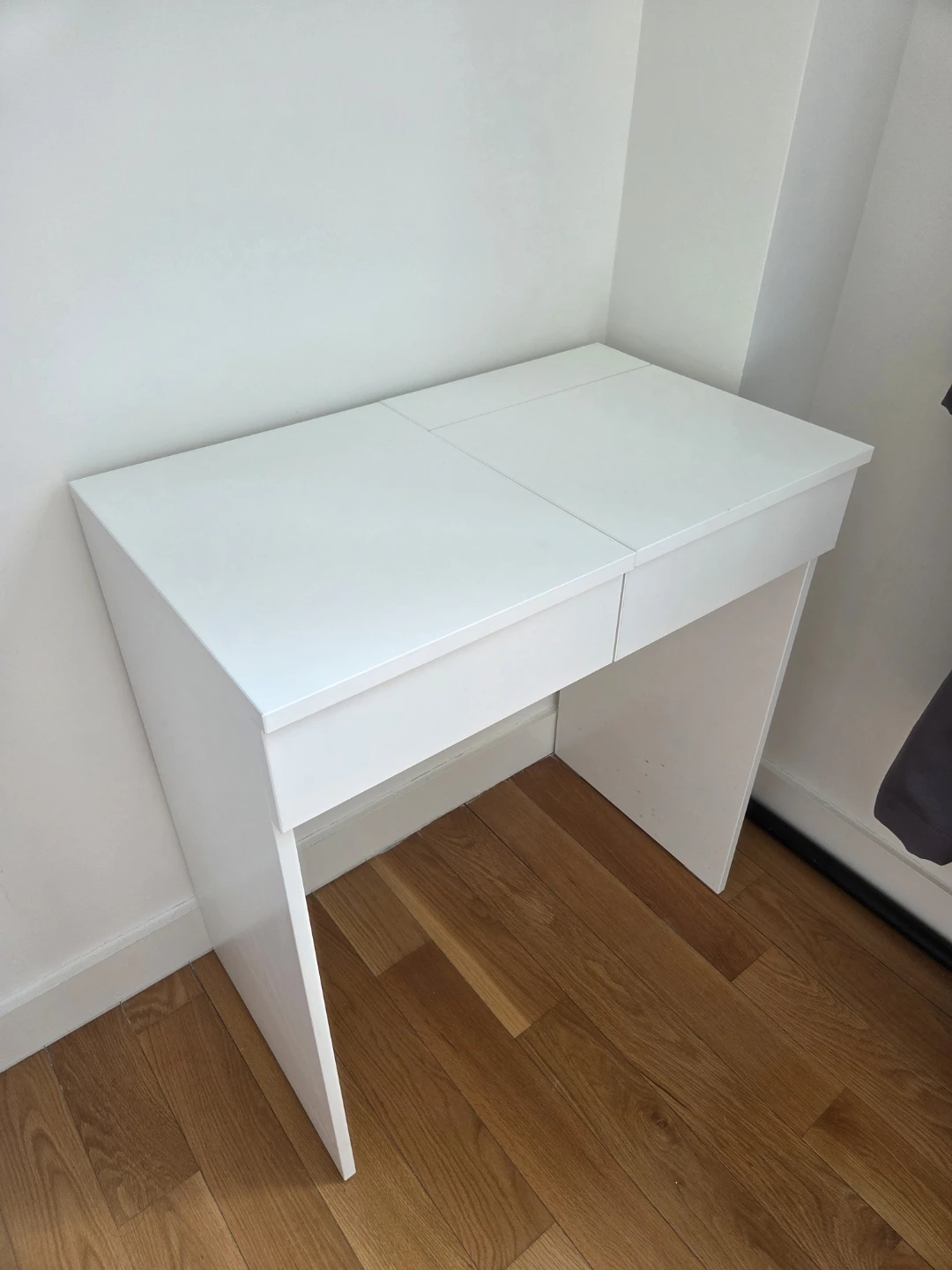 Ikea MALM White Dressing Table / Desk with Mirror - photo 2
