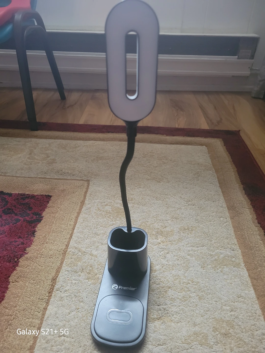 Premier LED Desk Lamp with Pen Holder and Wireless Charger - photo 2
