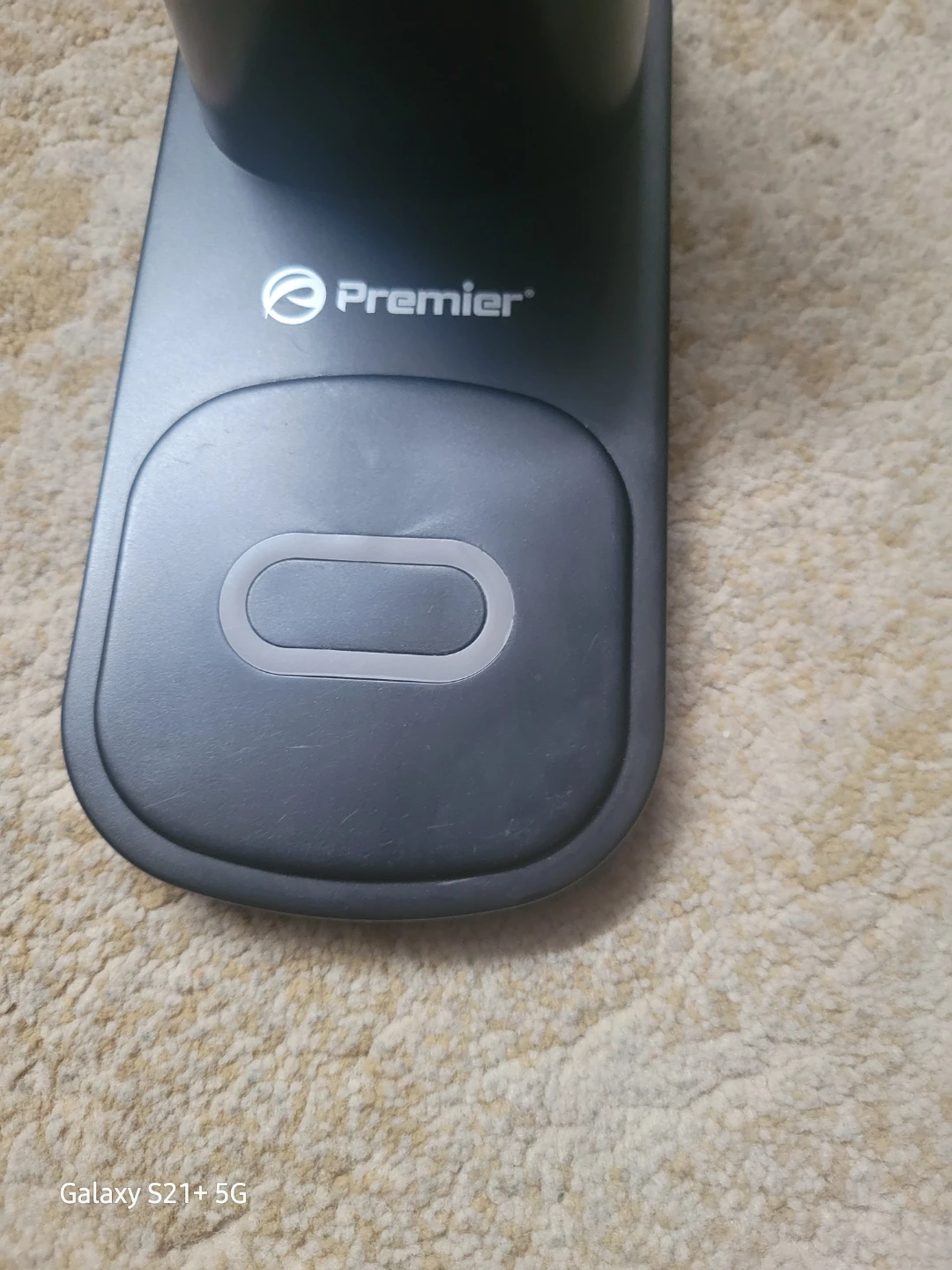 Premier LED Desk Lamp with Pen Holder and Wireless Charger - photo 3