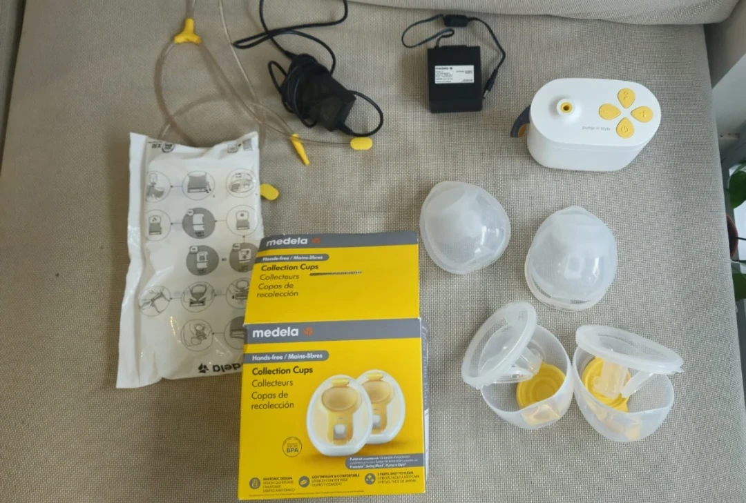 Medela Breast Pump : Pump in style
