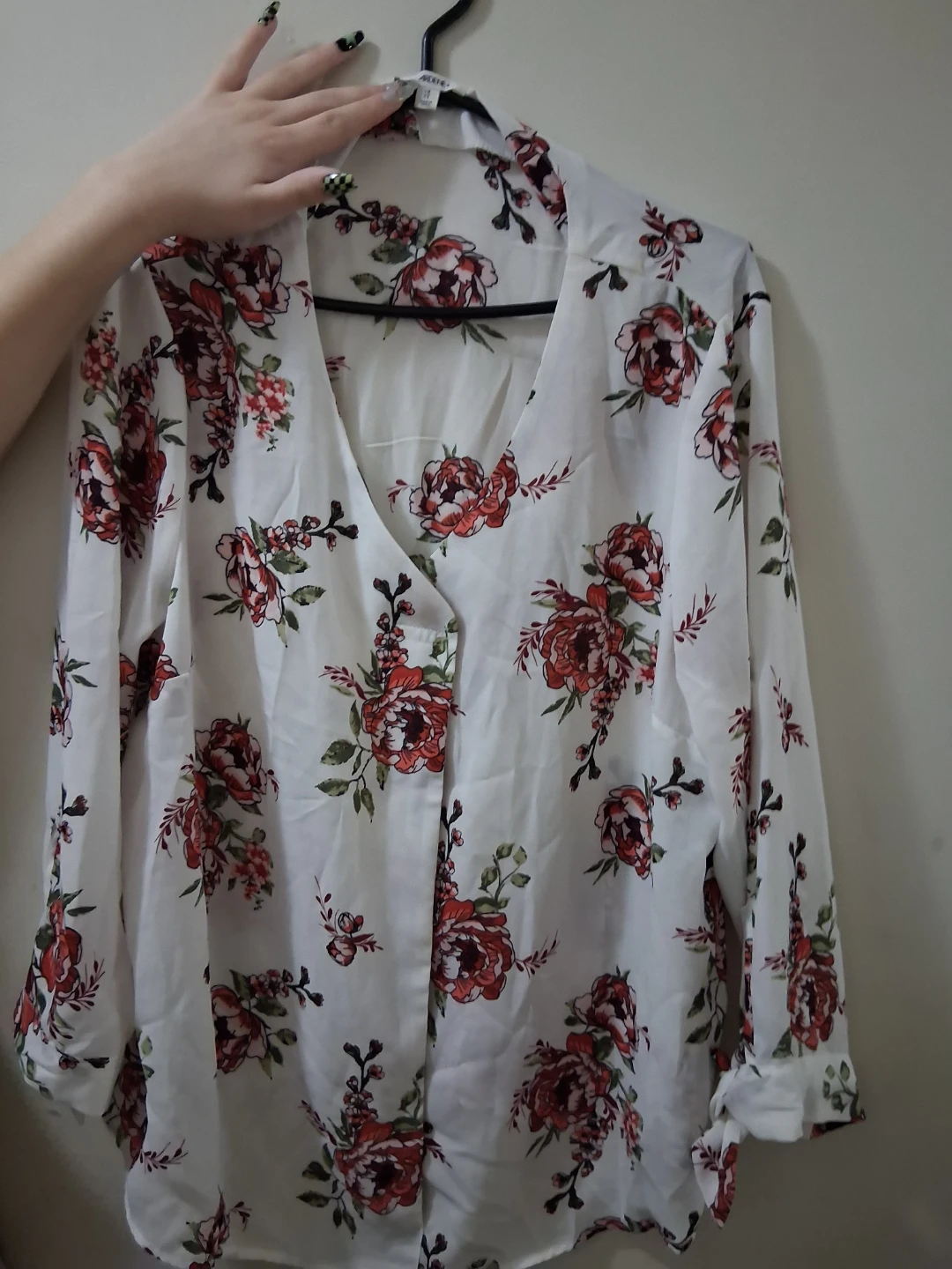 Ardene Women's White Floral Print V-Neck Blouse Size 1X