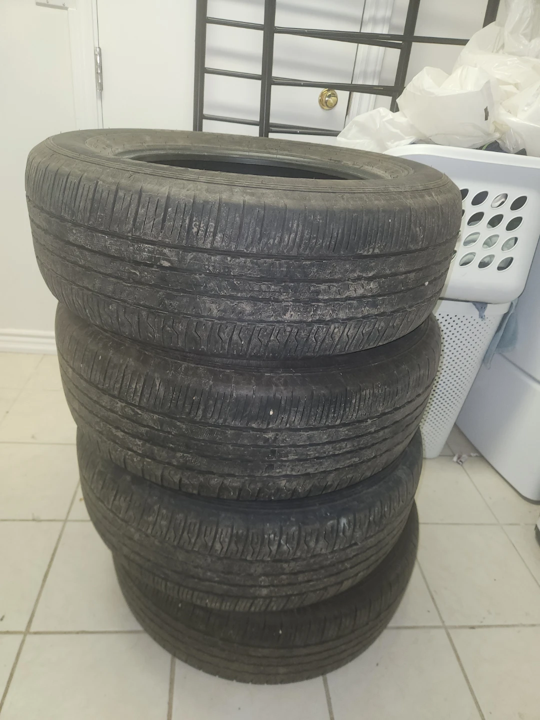 Dunlop 235/65R17 Tires (Set of 4) - photo 2