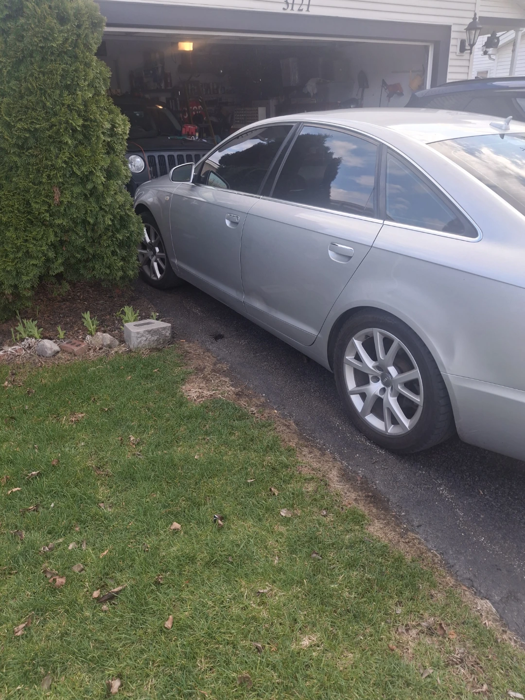 Silver Audi A6 3.2 Quattro Sedan - photo 4