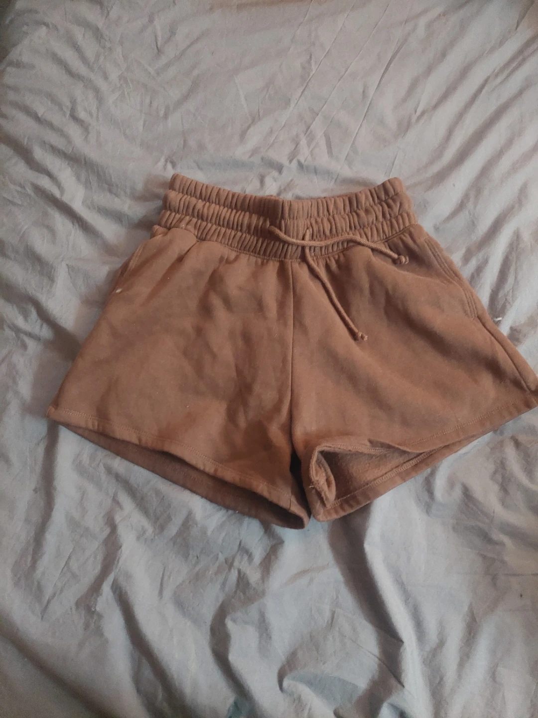 Comfy brown shorts