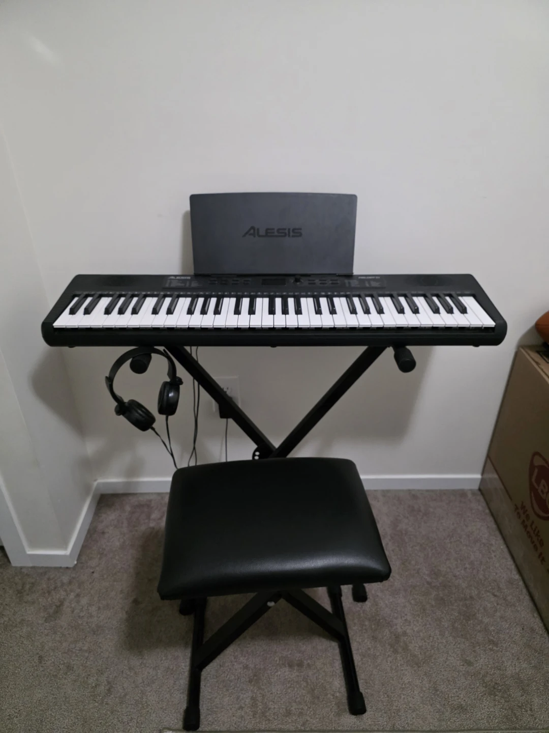 Alesis Melody 61 Keyboard with Stand and Headphones - photo 2
