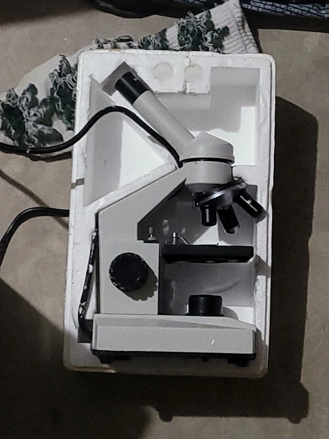Microscope - White - photo 3
