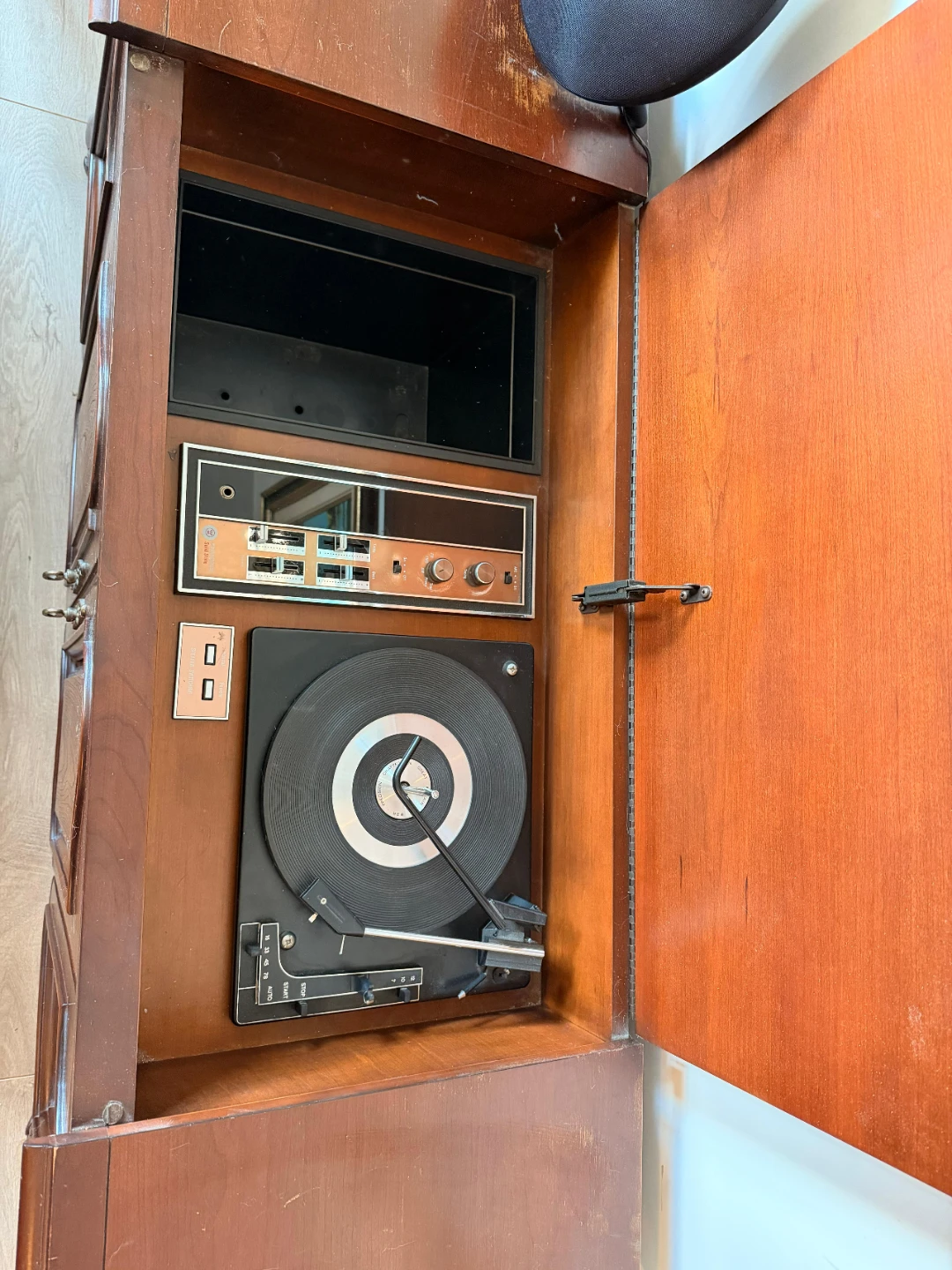 Vintage Record Player Console with Stereo - photo 2