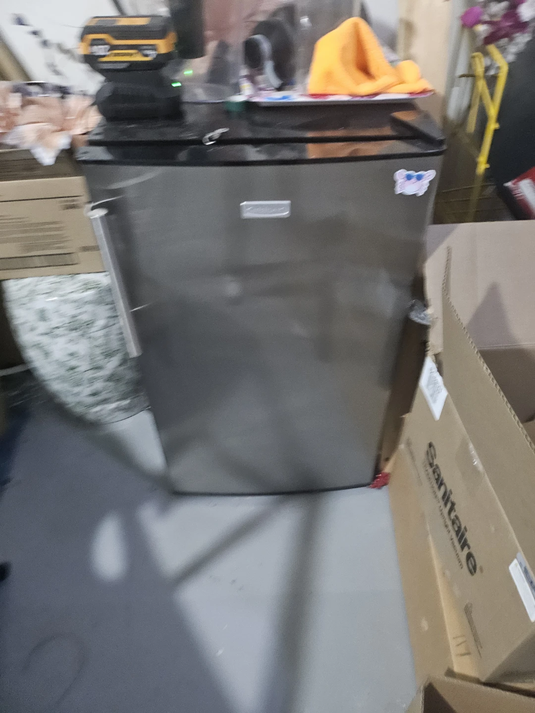 Koldfront Mini Fridge