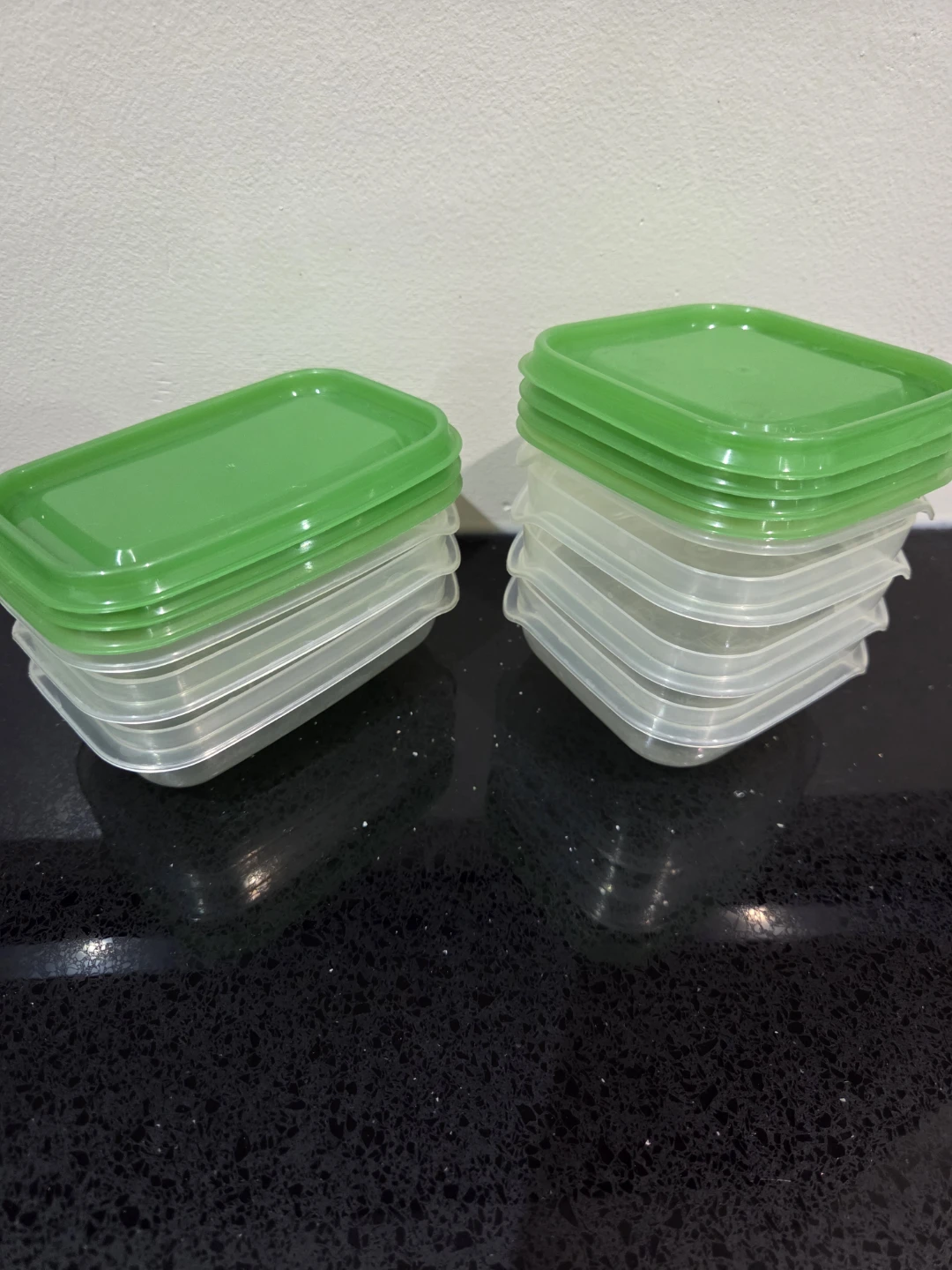 FREE set of storage containers - photo 3