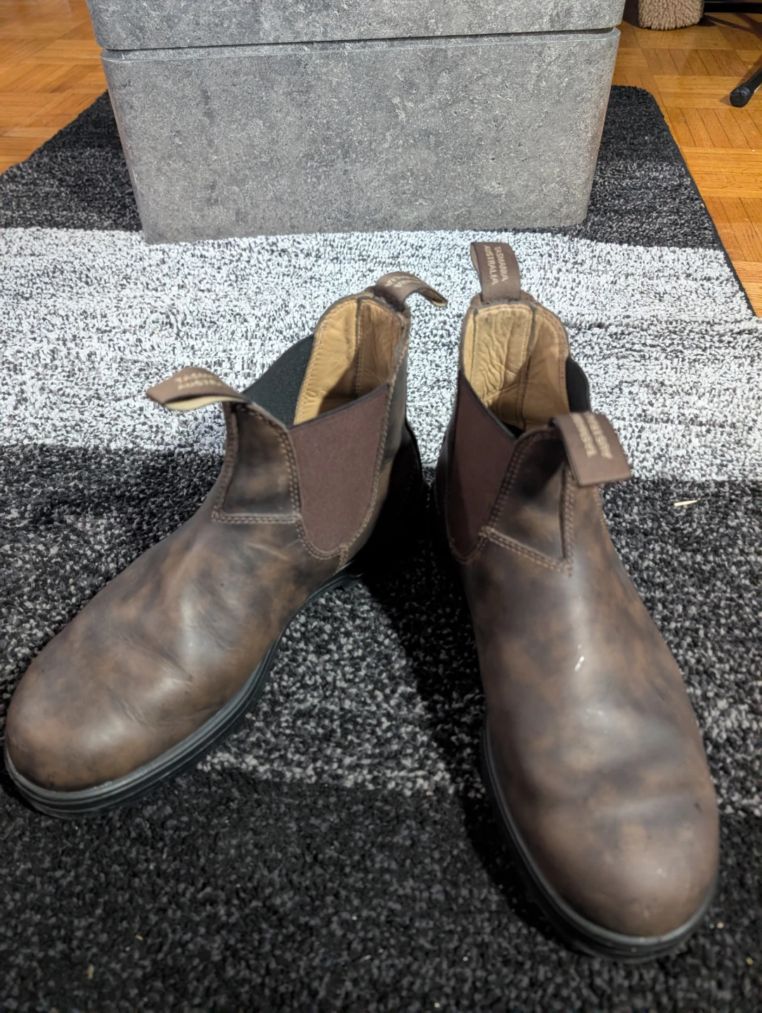 Blundstone Brown Leather Chelsea Boots - photo 2