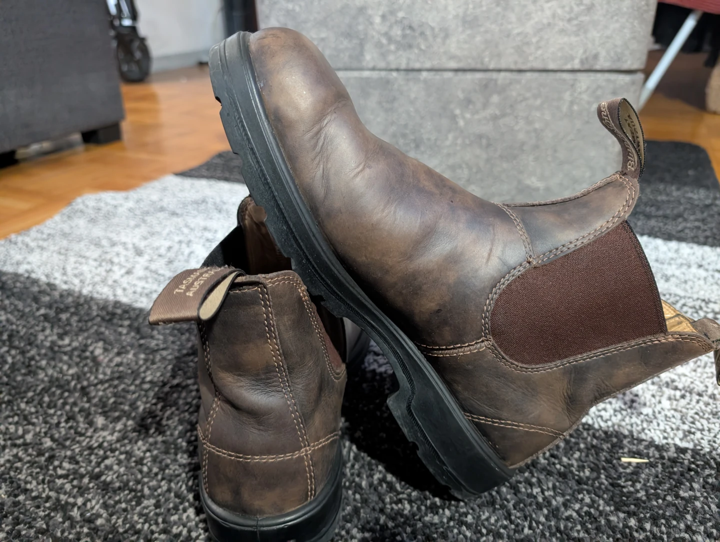 Blundstone Brown Leather Chelsea Boots - photo 4