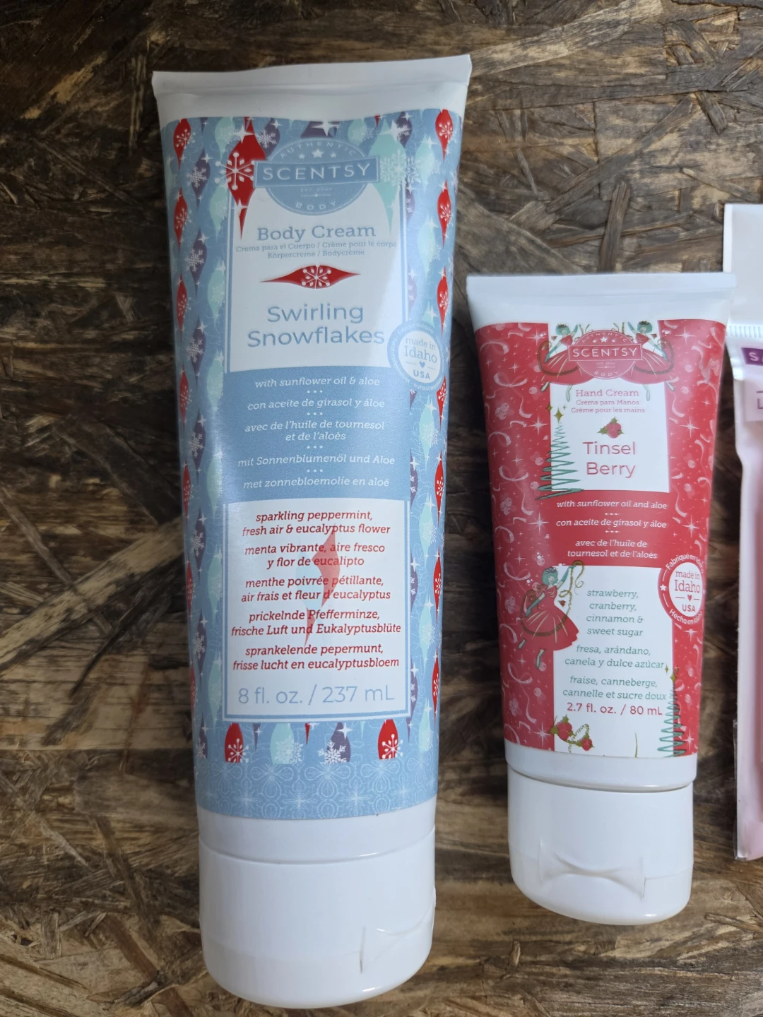 Scentsy Swirling Snowflakes Body Cream & Tinsel Berry Hand Cream - photo 2