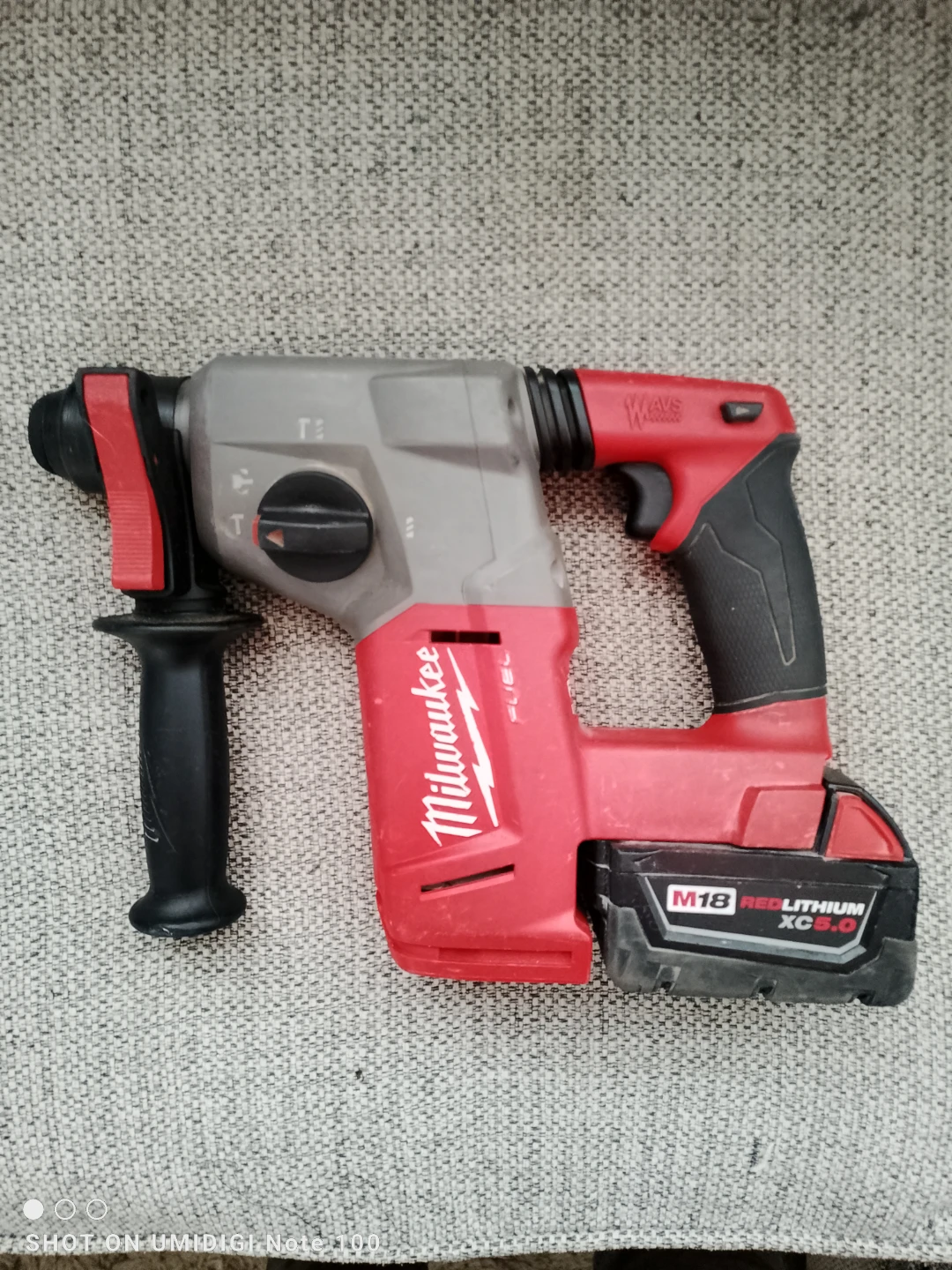 Milwaukee Rotary Hammer SDS Plus 1" (25 mm)