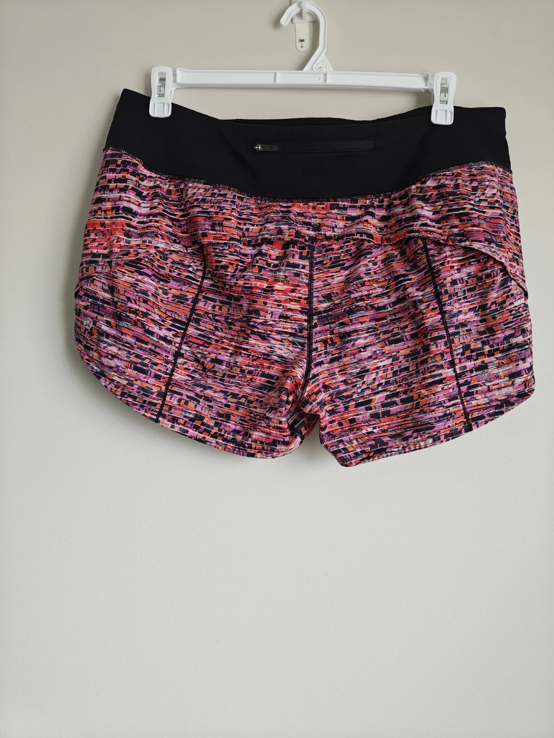 Lululemon Running Shorts size 14 - photo 4