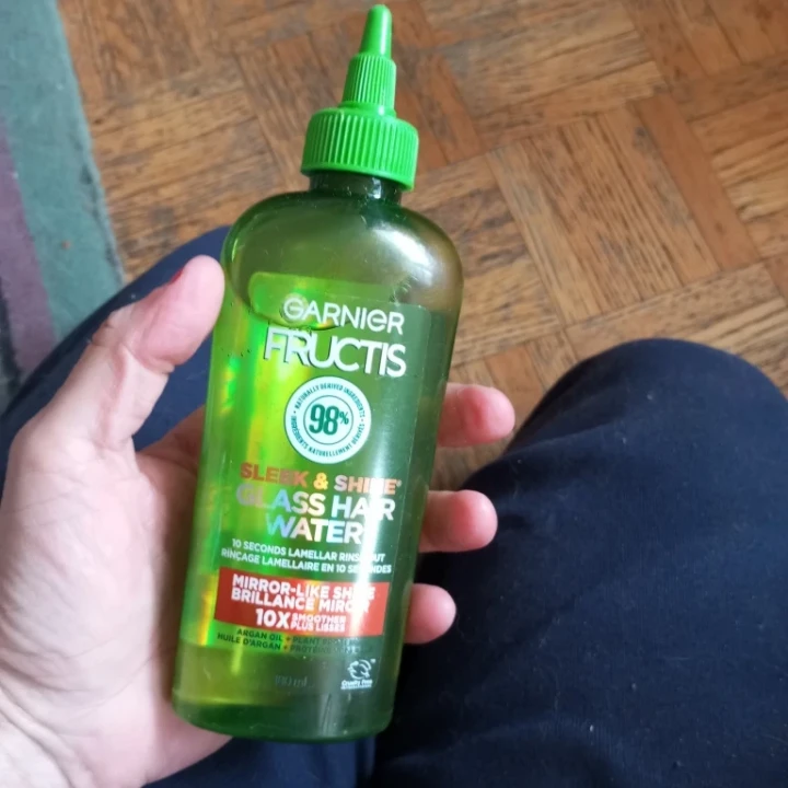 Garnier Fructis Sleek & Shine Glass Hair Water🌱