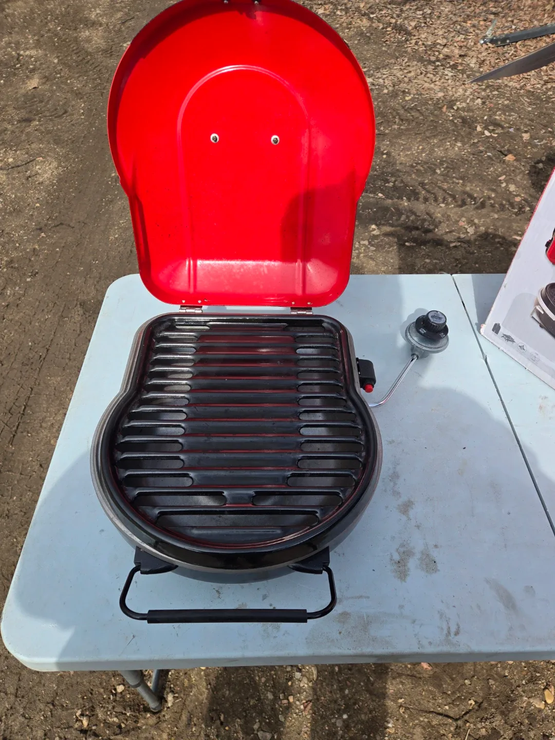 Coleman Fold N Go+ Portable Propane Grill - photo 2