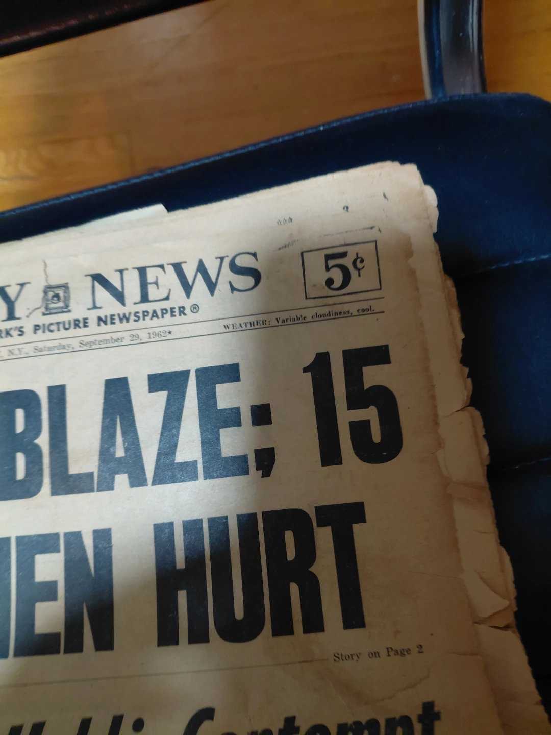 1962 Daily News Newspaper - Ship Ablaze Headline - photo 2