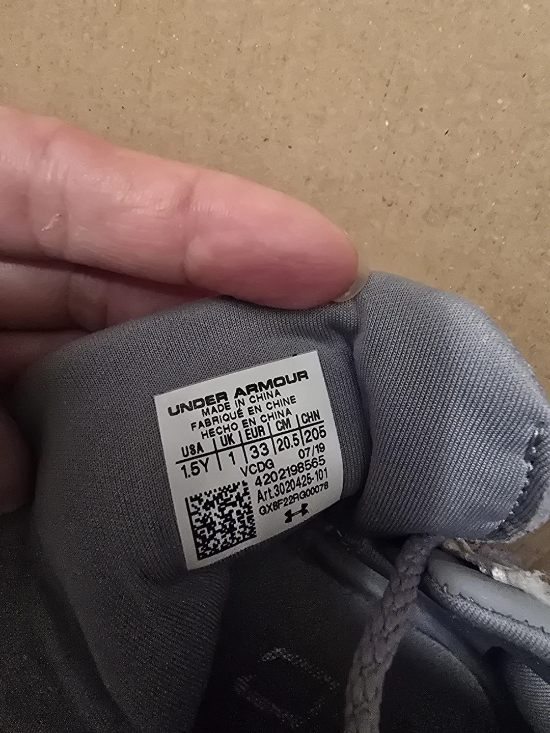 Under Armour SC 3Zero IV Youth Basketball Shoes Grey Size 1.5Y - photo 2