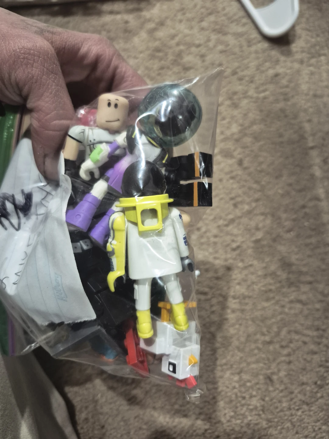 Bag of Roblox Toy Figures and Accessories - photo 3