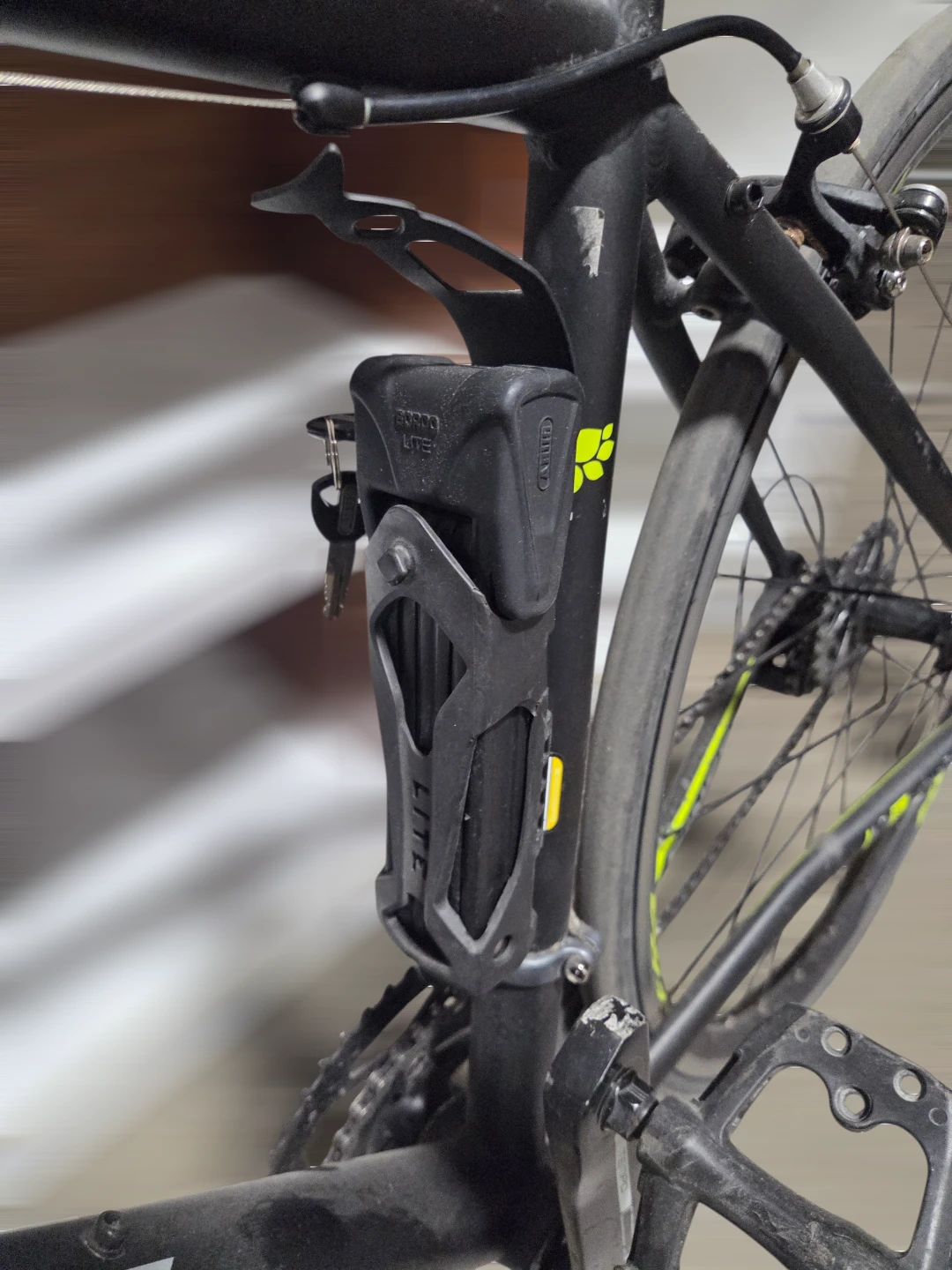 2016 Fuji Finest 2.1 Carbon Fork Road Bike (56cm Frame) - photo 5